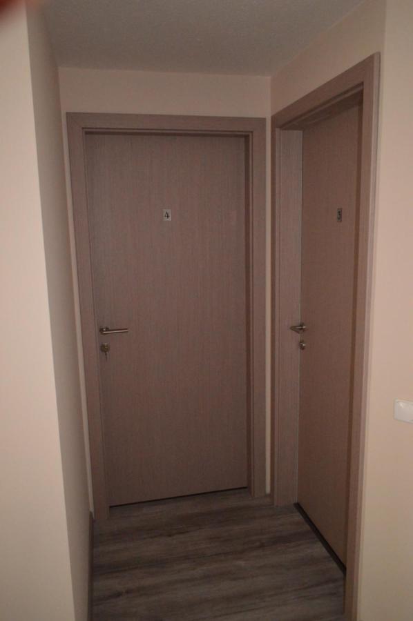 Bed and Breakfast Rebeka Panzio Тихань Екстер'єр фото